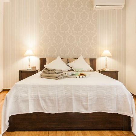 Classy Private Double Rooms In Apartment Next To Acropolis Atene Esterno foto