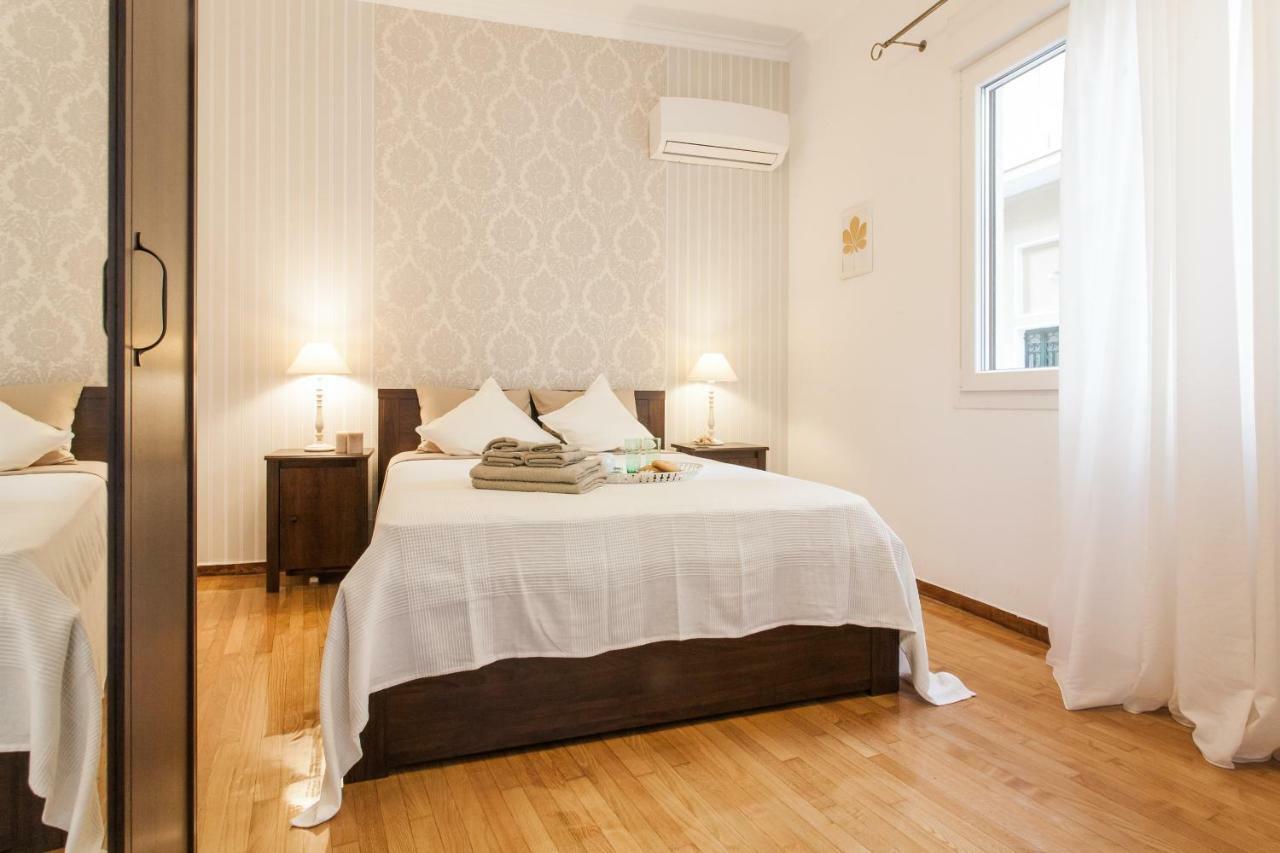 Classy Private Double Rooms In Apartment Next To Acropolis Atene Esterno foto